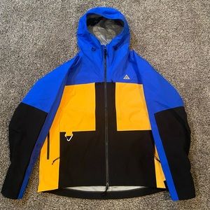 NWT Nike ACG Misery Ridge Gore-Tex Jacket (Large)